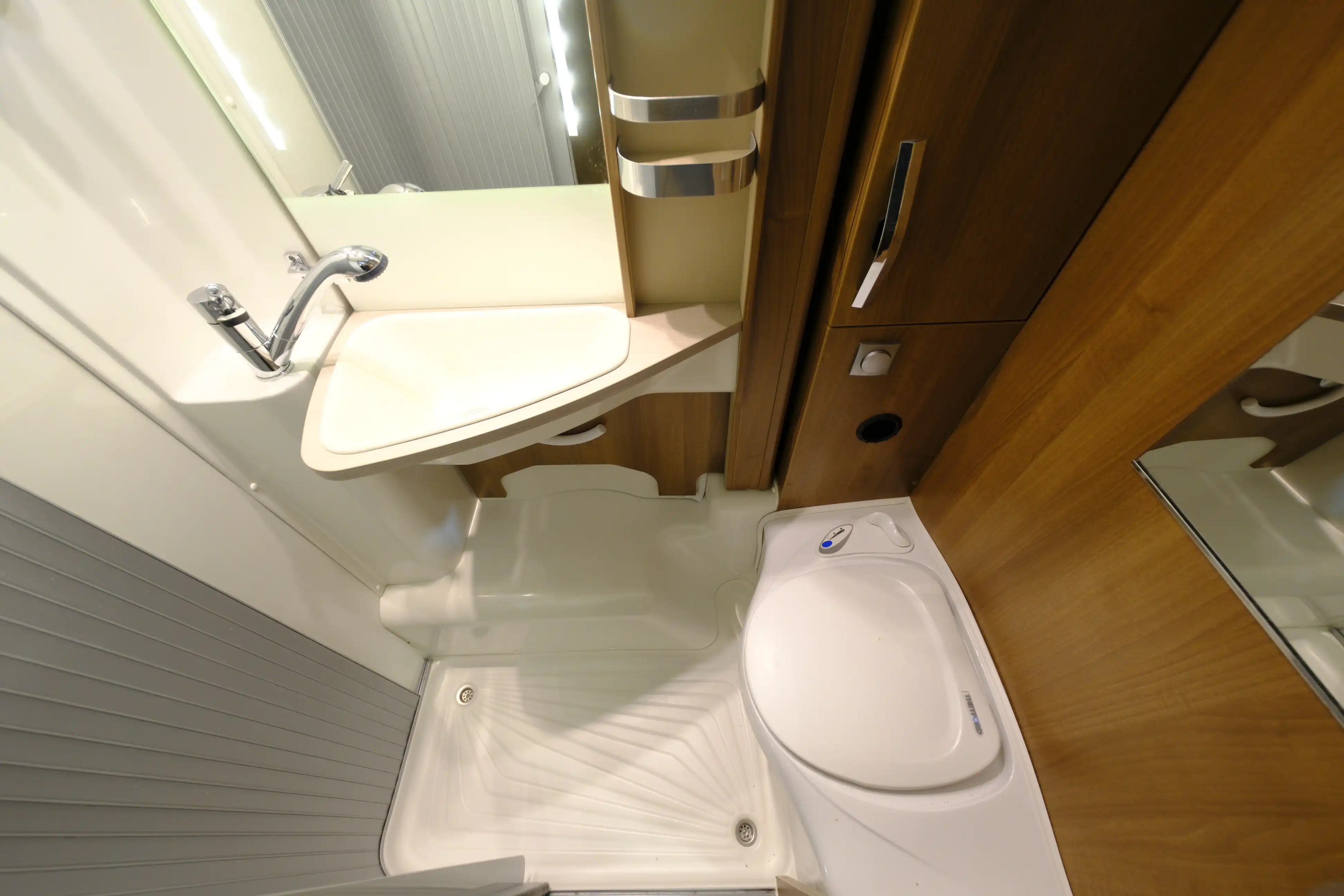 KNAUS VAN I 650 MEG - Ansicht 14